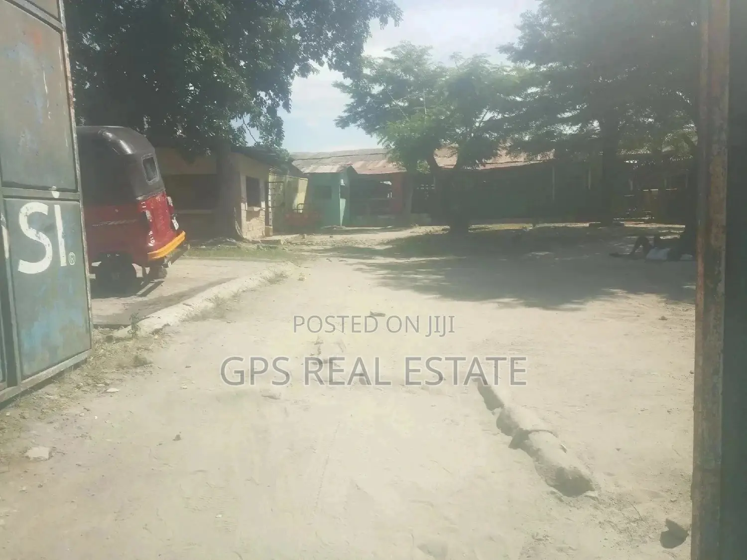 Bar & Ukumbi Wa Harusi And Lodge For Sale