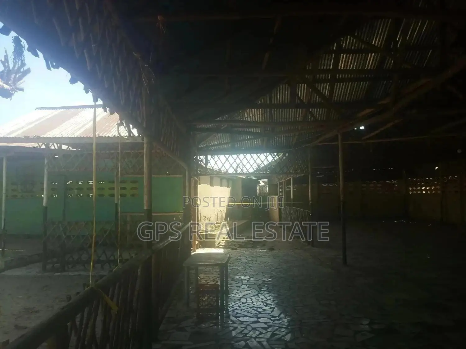 Bar & Ukumbi Wa Harusi And Lodge For Sale