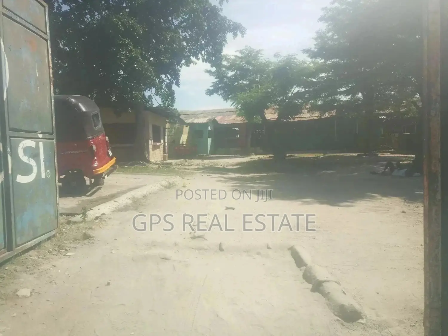 Bar & Ukumbi Wa Harusi And Lodge For Sale
