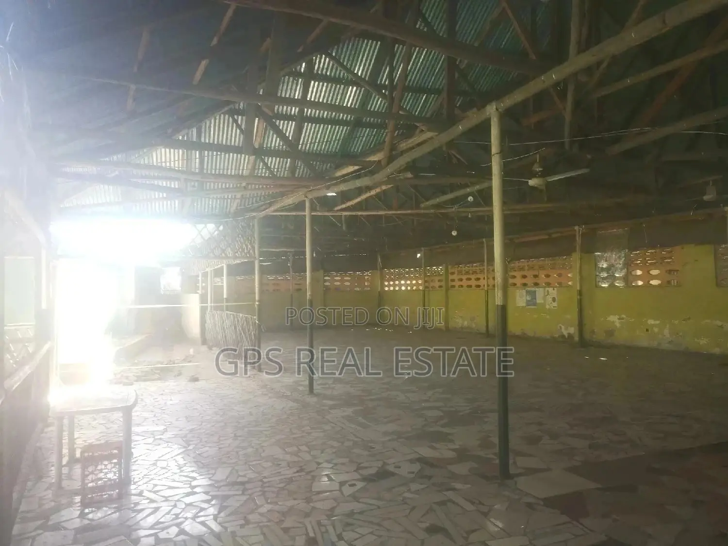 Bar & Ukumbi Wa Harusi And Lodge For Sale