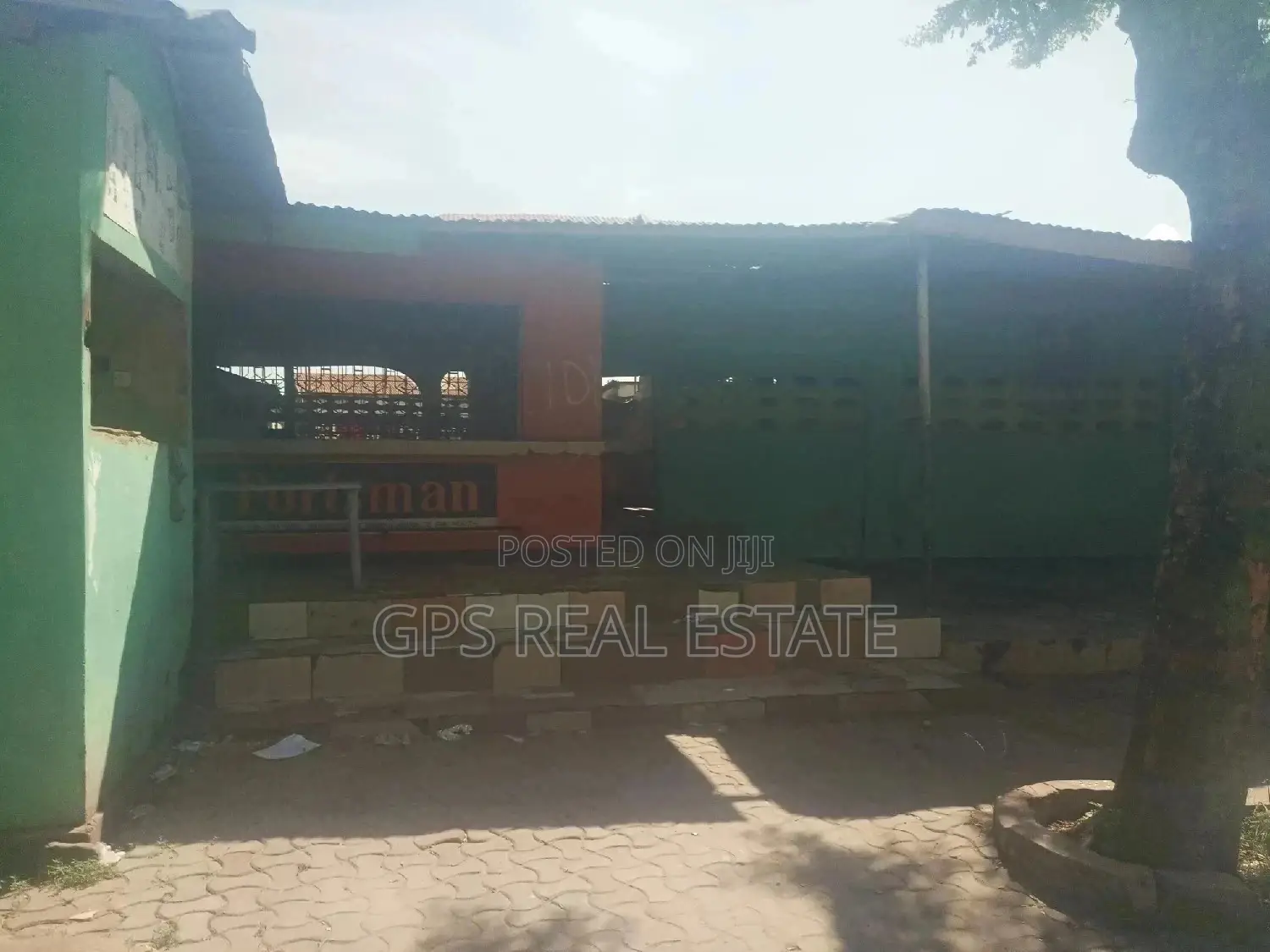 Bar & Ukumbi Wa Harusi And Lodge For Sale