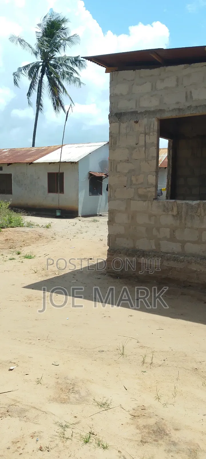 10bdrm House in Kibaha for sale