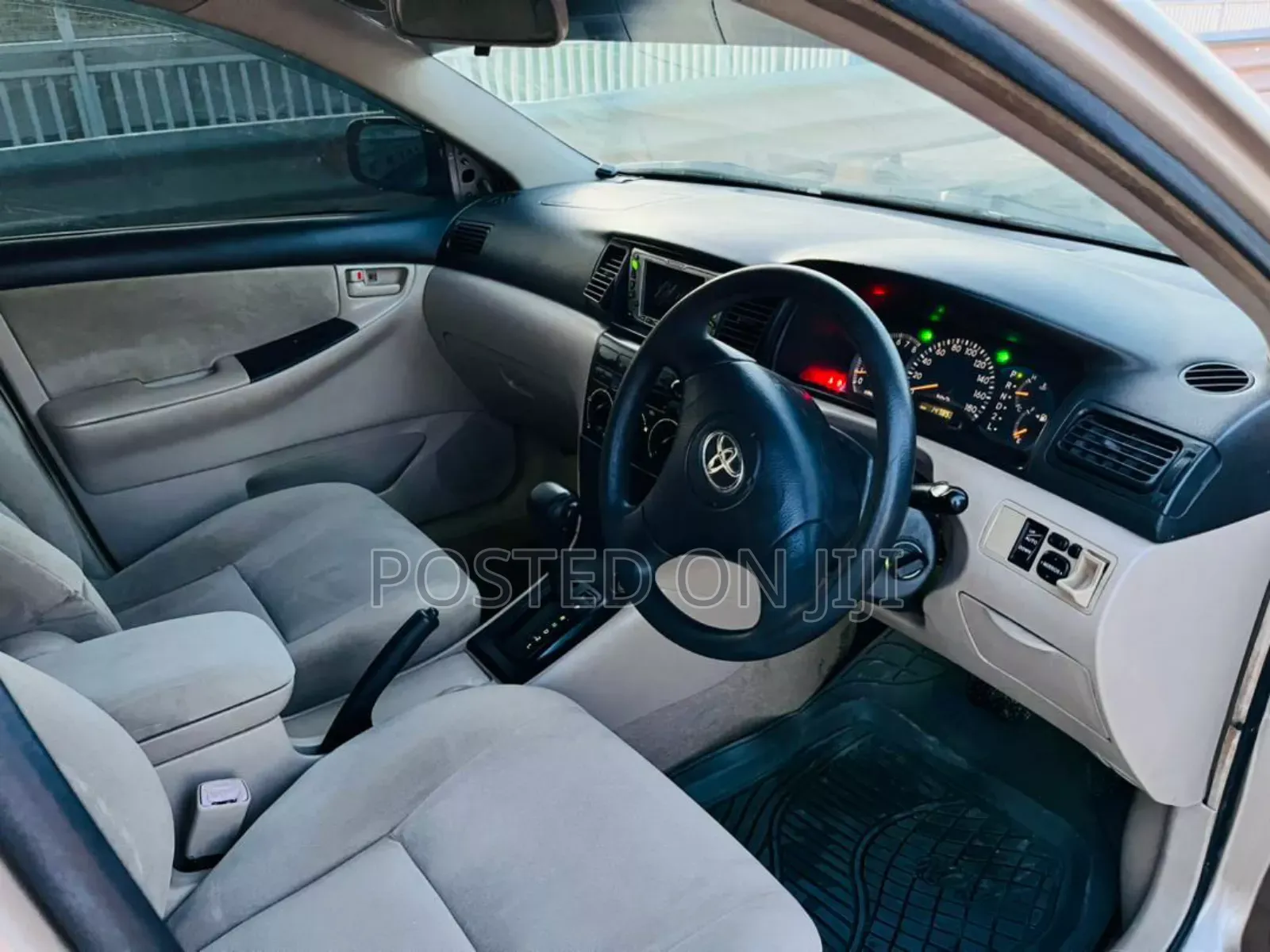 Toyota Corolla RunX 2005 Gold
