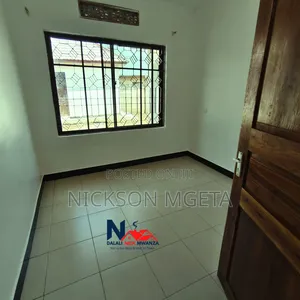 4bdrm House in Nickson Mgeta, Buswelu for rent