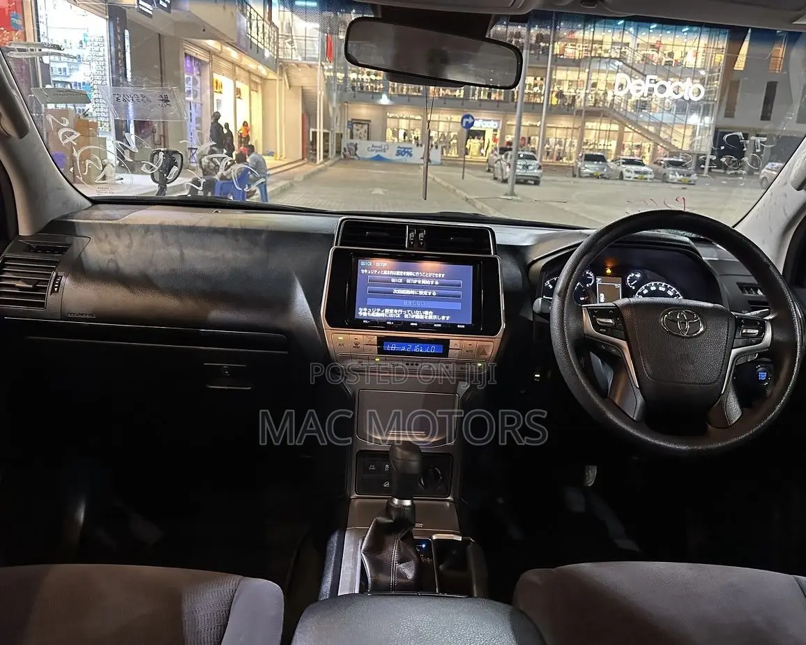 Toyota Land Cruiser Prado 2018 Black