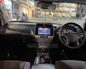 Toyota Land Cruiser Prado 2018 Black