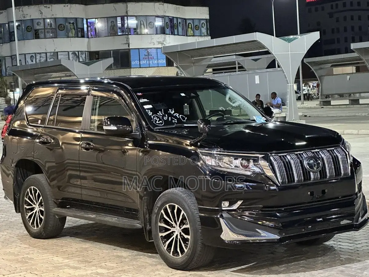 Toyota Land Cruiser Prado 2018 Black