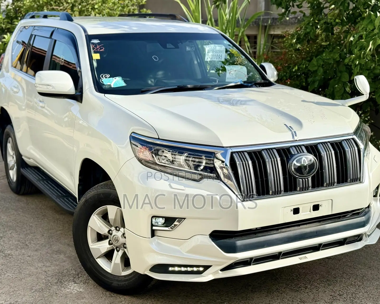 Toyota Land Cruiser Prado 2.8 2019 White