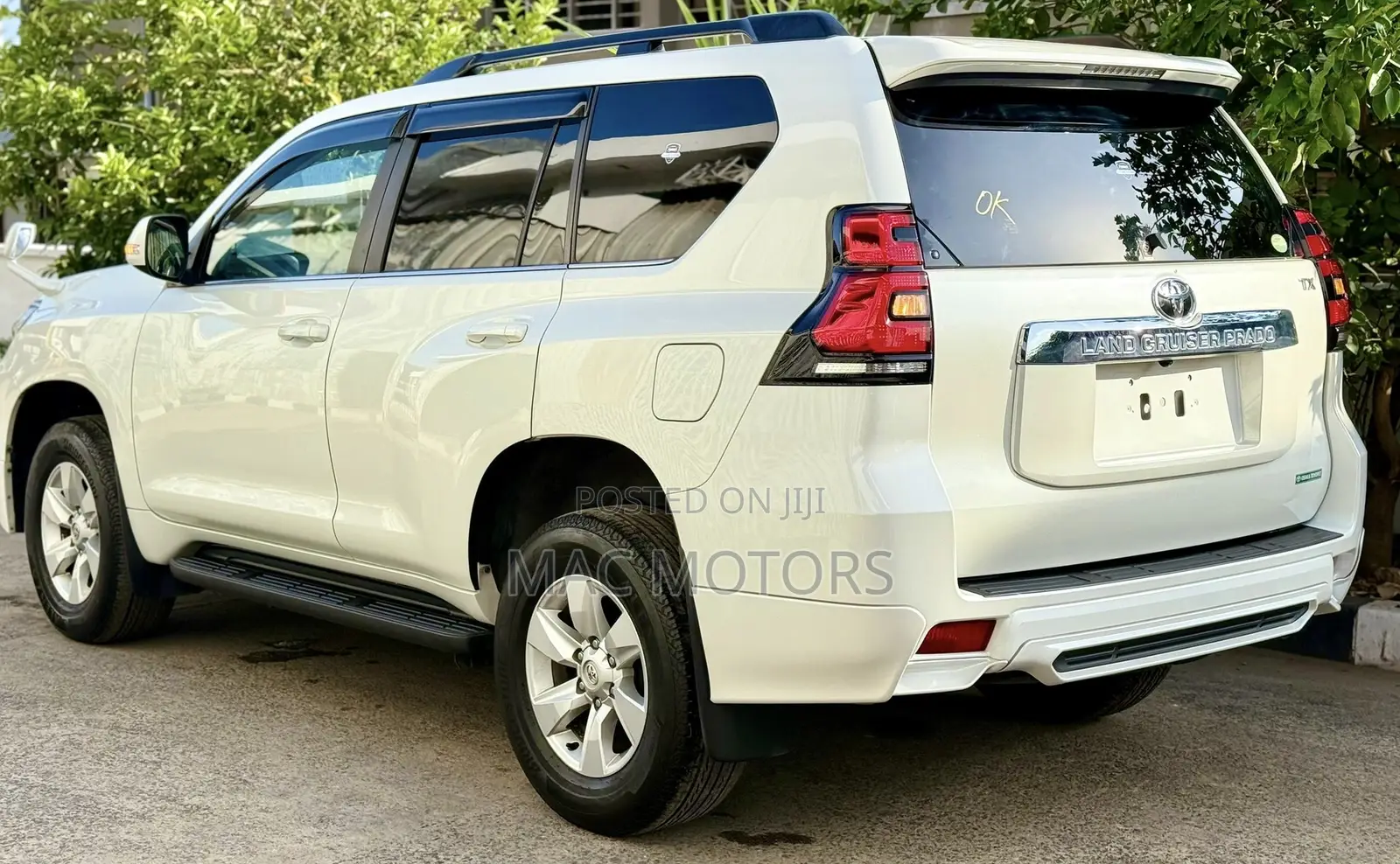 Toyota Land Cruiser Prado 2.8 2019 White