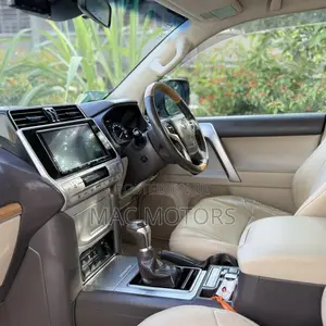 Toyota Land Cruiser Prado 2.8 2020 White
