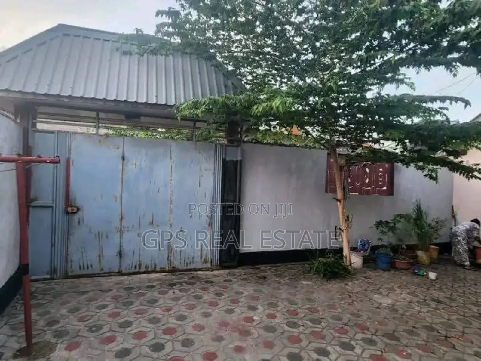 3bdrm House in Kisemvule, Ilala for sale
