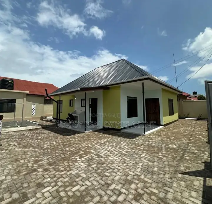 3bdrm House in Bahari Beach, Kunduchi for rent