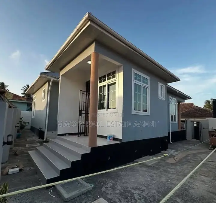 3bdrm House in Mbezi Beach Africana for rent