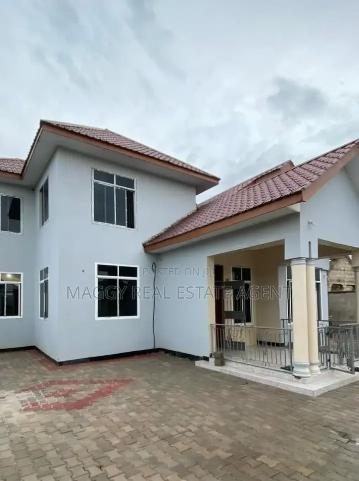 4bdrm House in Mbweni Moiji for rent