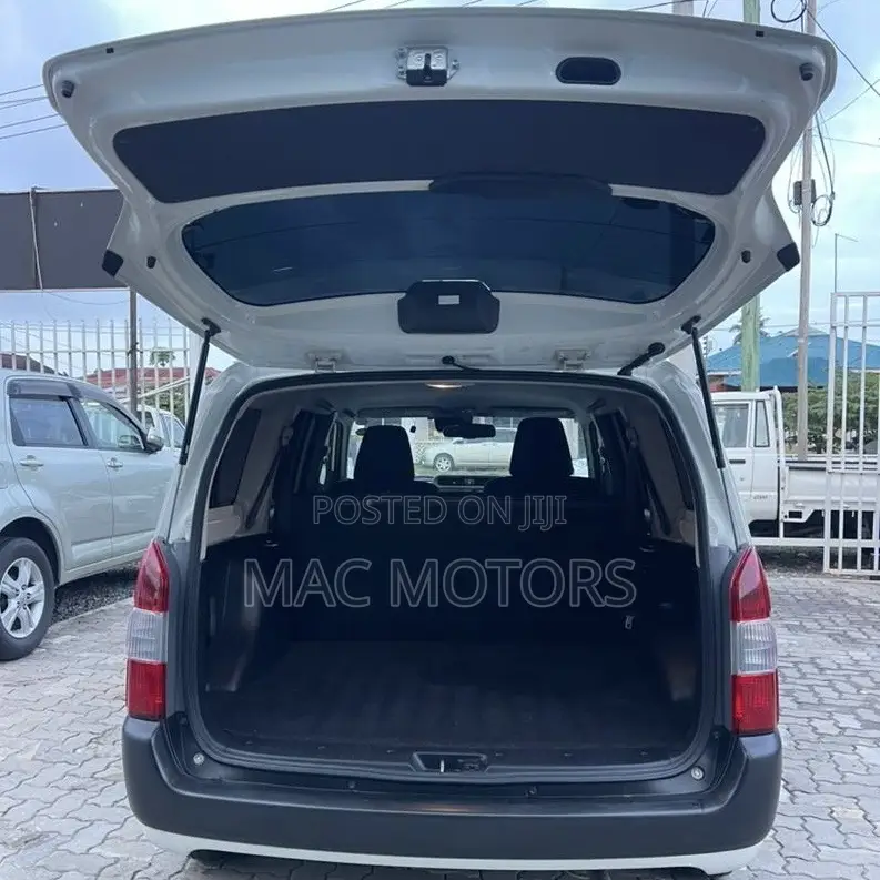 Toyota Probox 2016 White