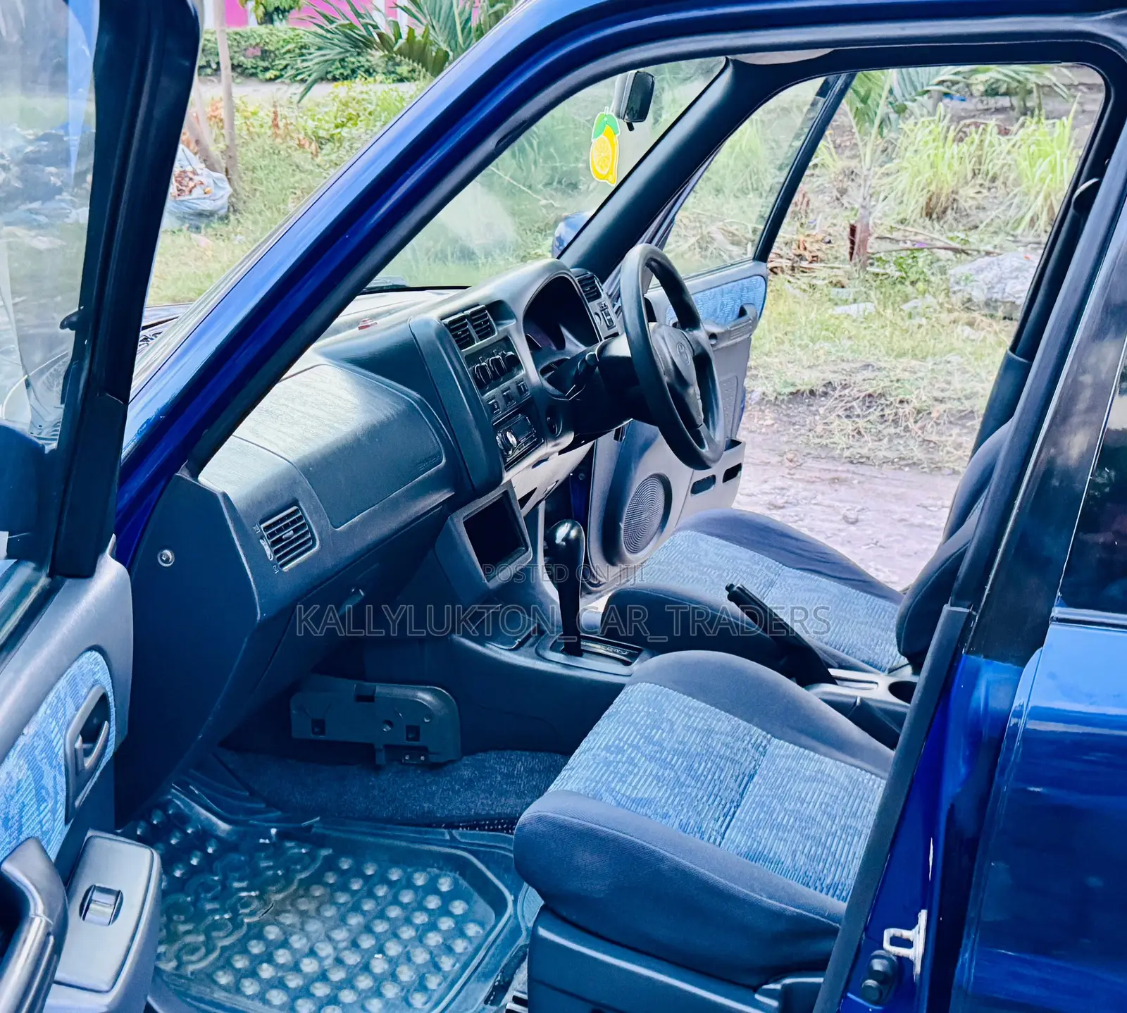 Toyota RAV4 Cabriolet 1998 Blue