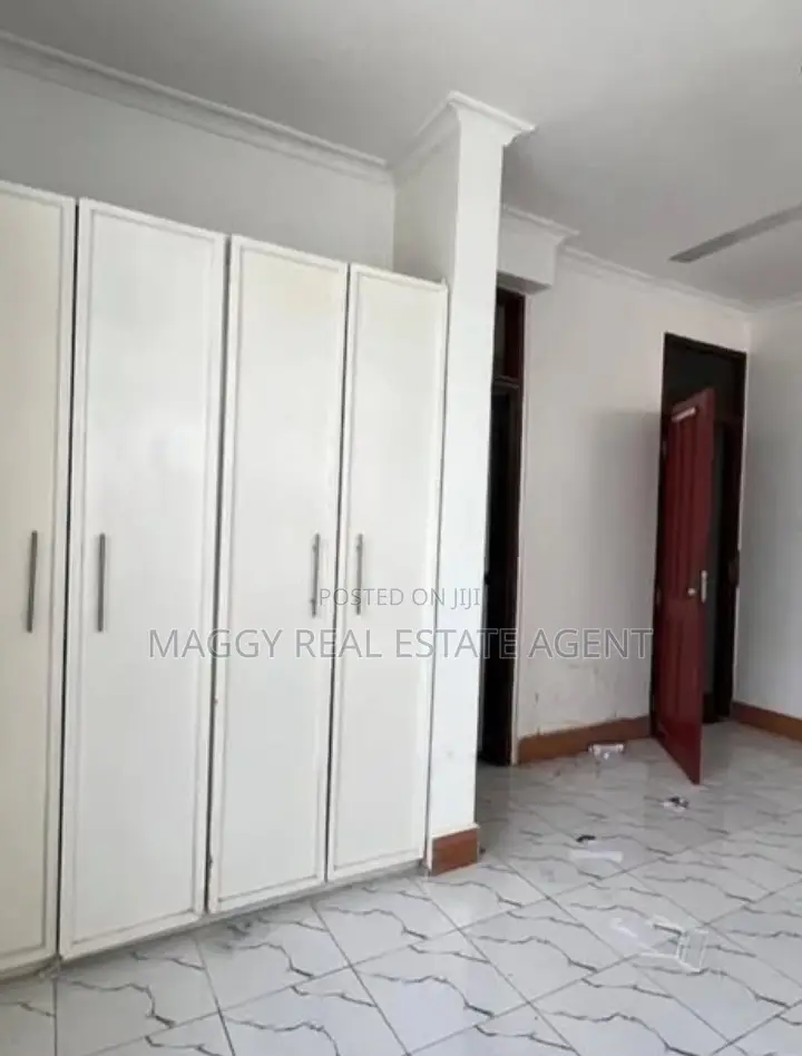 3bdrm Apartment in Ununio Beach, Kunduchi for rent