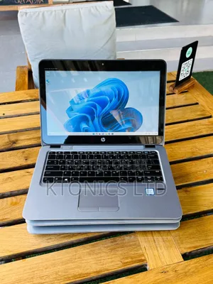 Laptop HP EliteBook 820 G4 8GB Intel Core I5 HDD+SSD 256GB