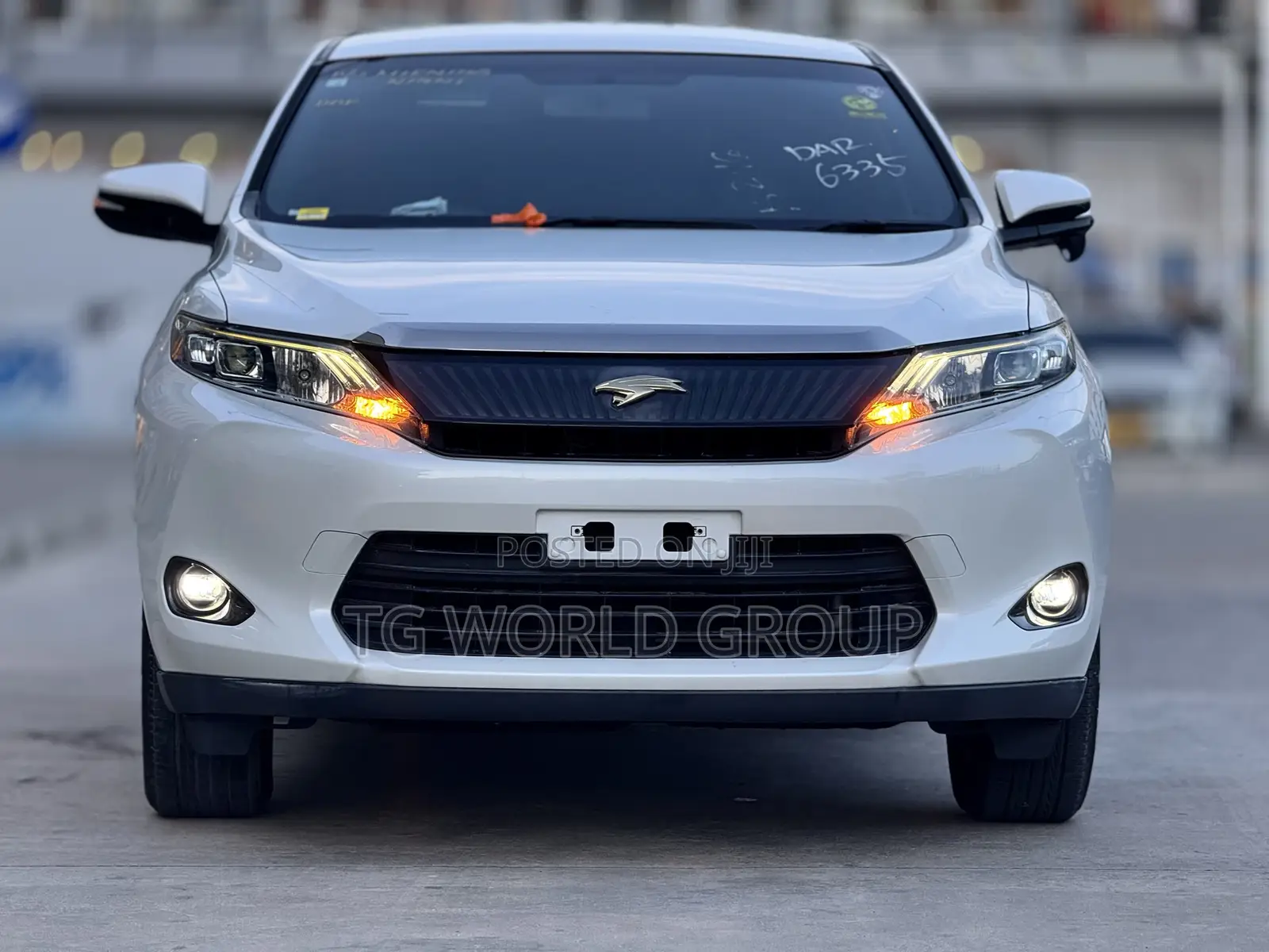 Toyota Harrier 2.0 2014 White