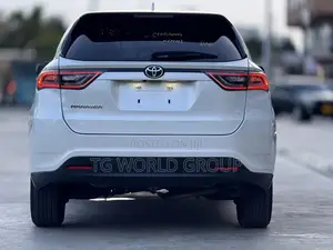 Toyota Harrier 2.0 2014 White