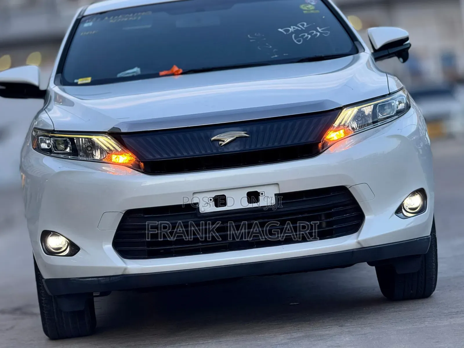 Toyota Harrier 2.0 2014 White