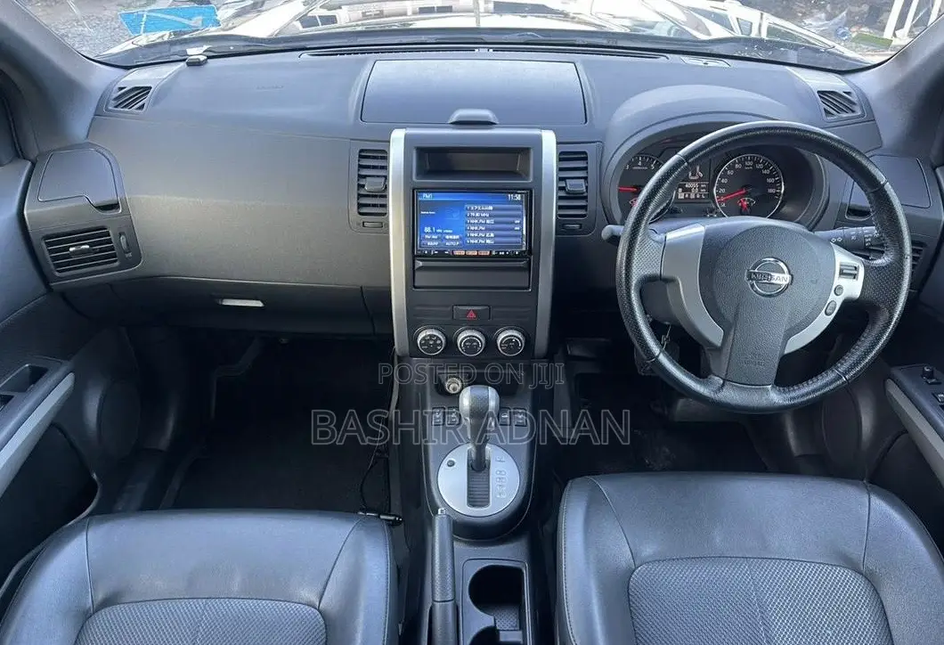 Nissan X-Trail 2012 Matt Black
