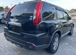 Nissan X-Trail 2012 Matt Black