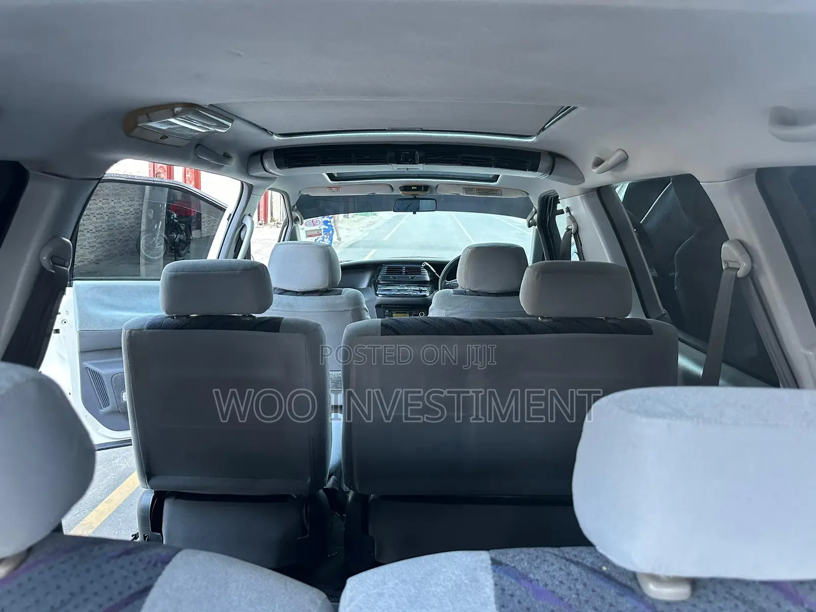 Toyota Estima 2000 Silver