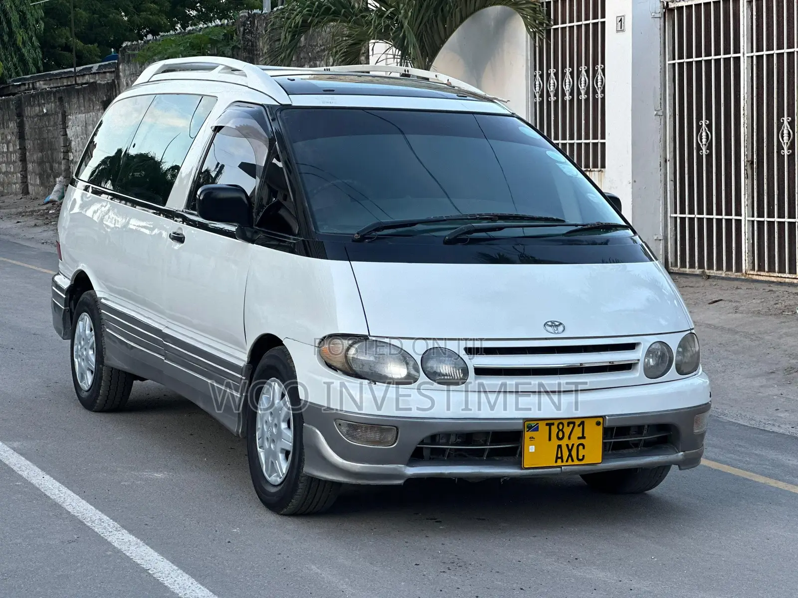 Toyota Estima 2000 Silver