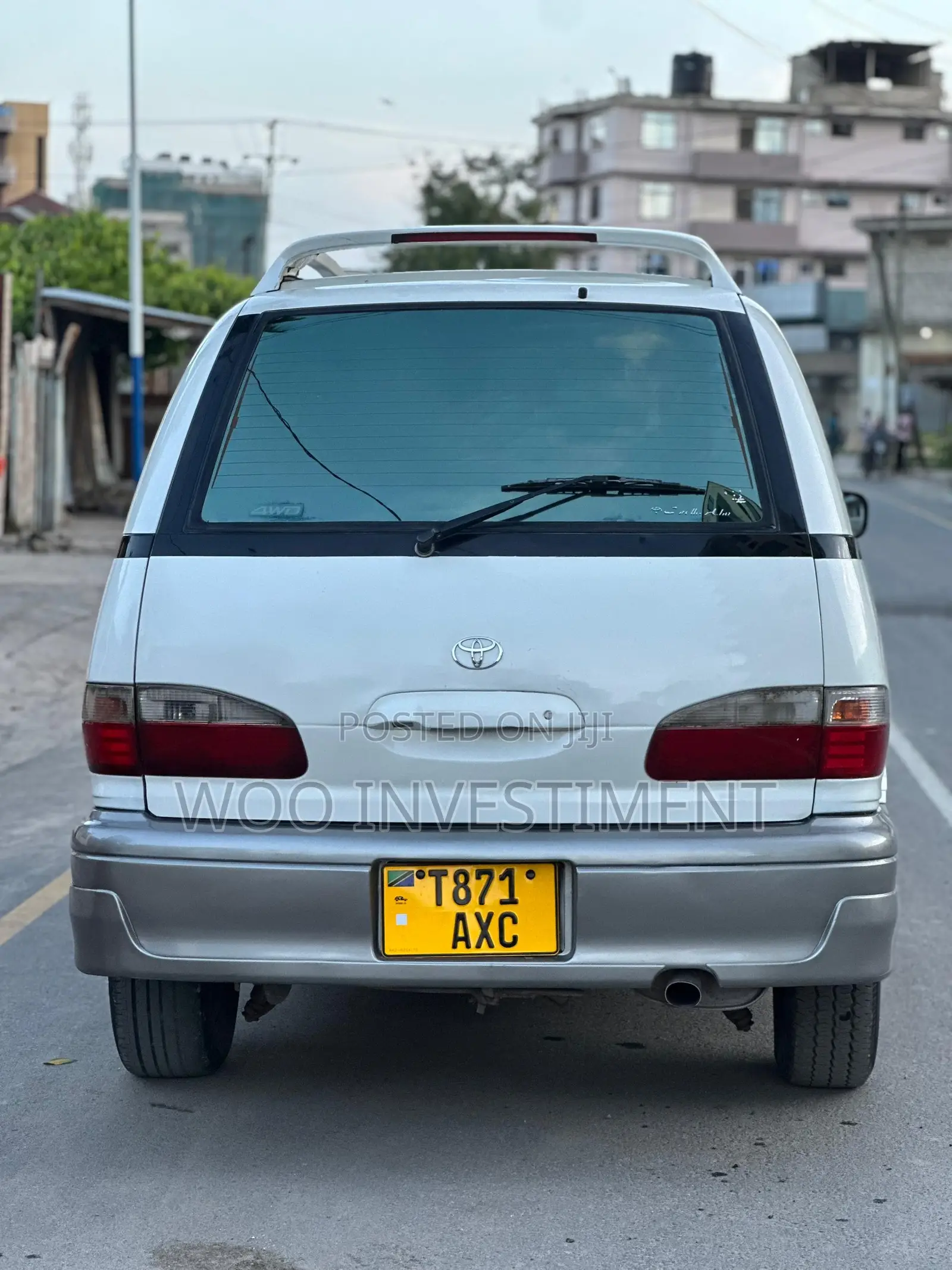 Toyota Estima 2000 Silver