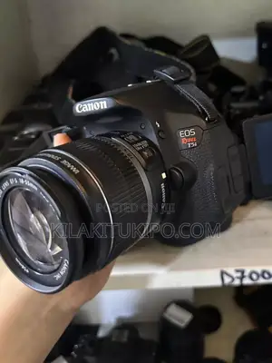 CANON EOS 700D With 18-55mm Lens