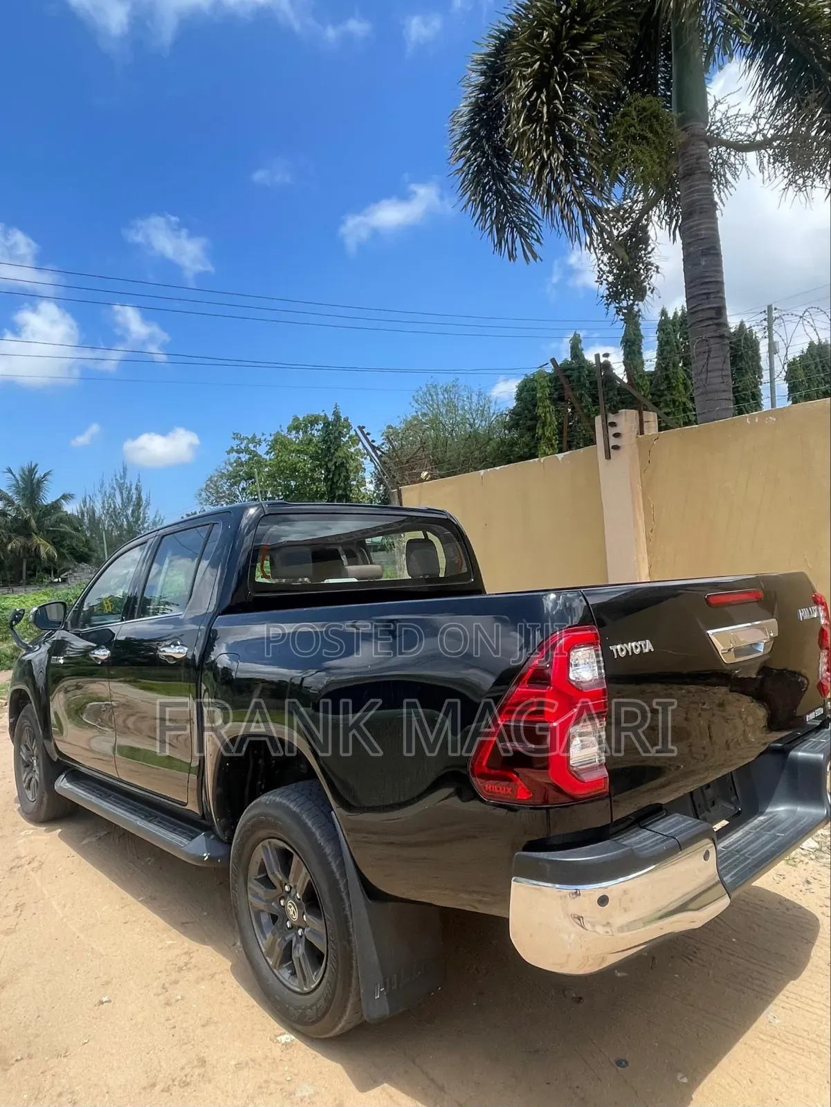 Toyota Hilux 2020 Black