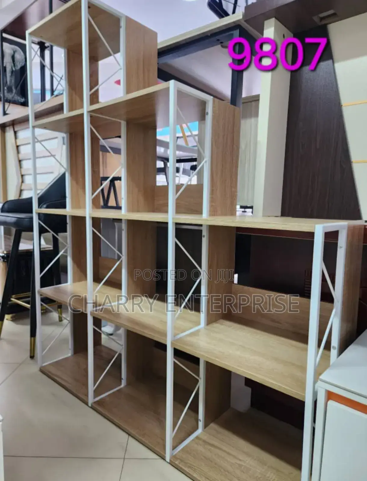 Shelf Nzuri Na Imara Kwa Ajili Ya Kuwekea Vitu Mbalimbali