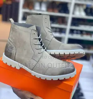 New Original Leather Boots/Shoes/Footwears