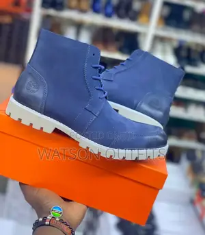 New Original Leather Boots/Shoes/Footwears