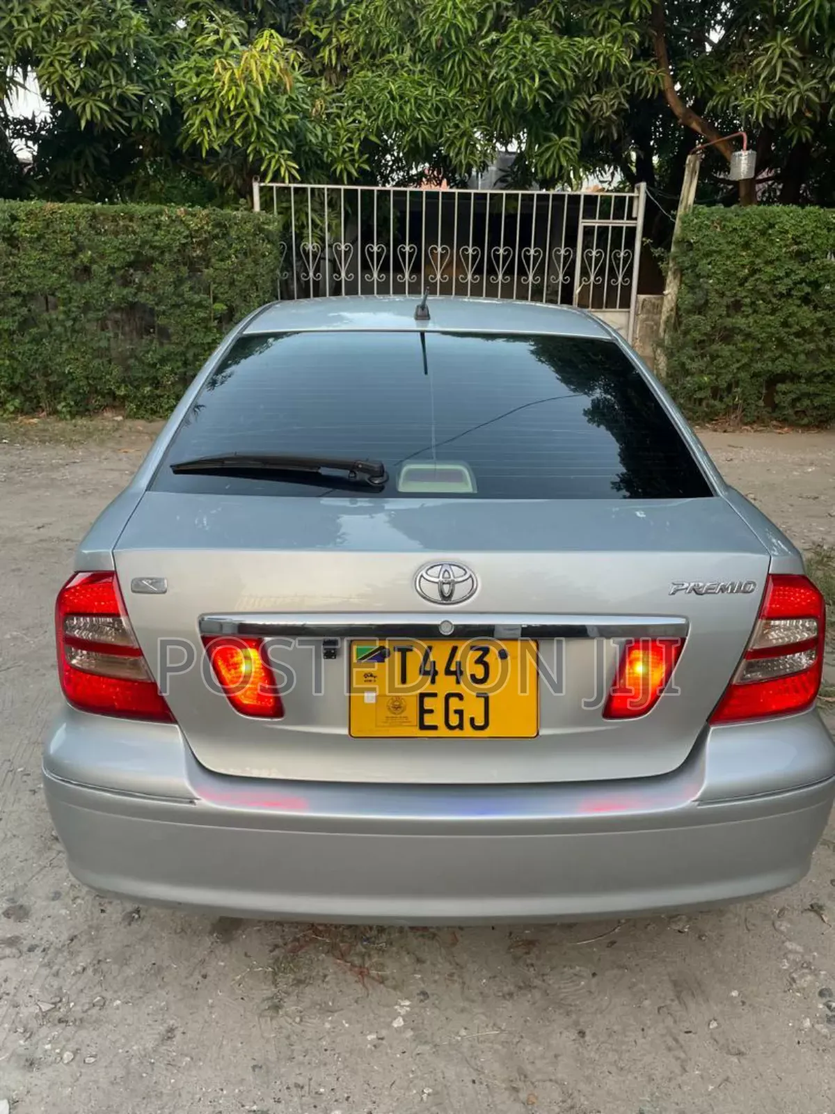 Toyota Premio 2005 Silver