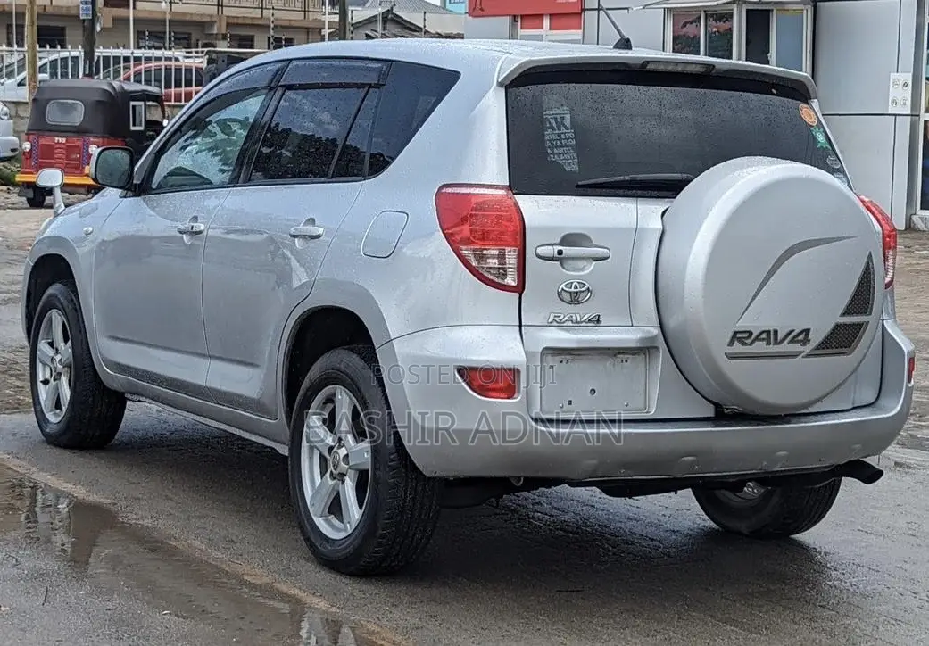 Toyota RAV4 2.4 2008 Silver
