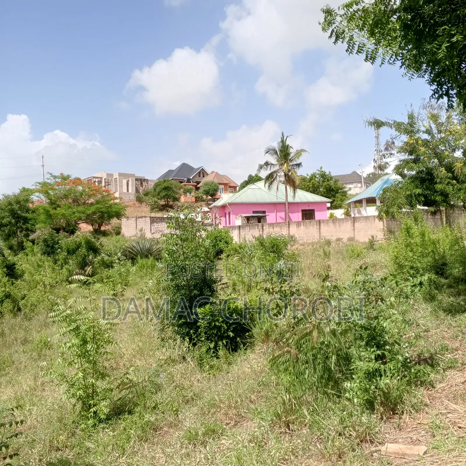 Plot Safi Luguruni Inauzwa Ukubwa QMT 1700
