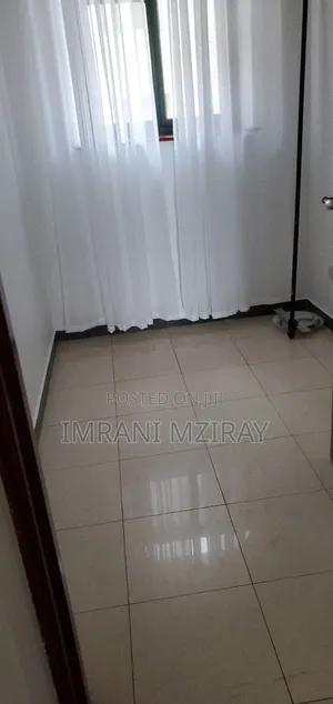 3bdrm Apartment in Kariakoo for rent