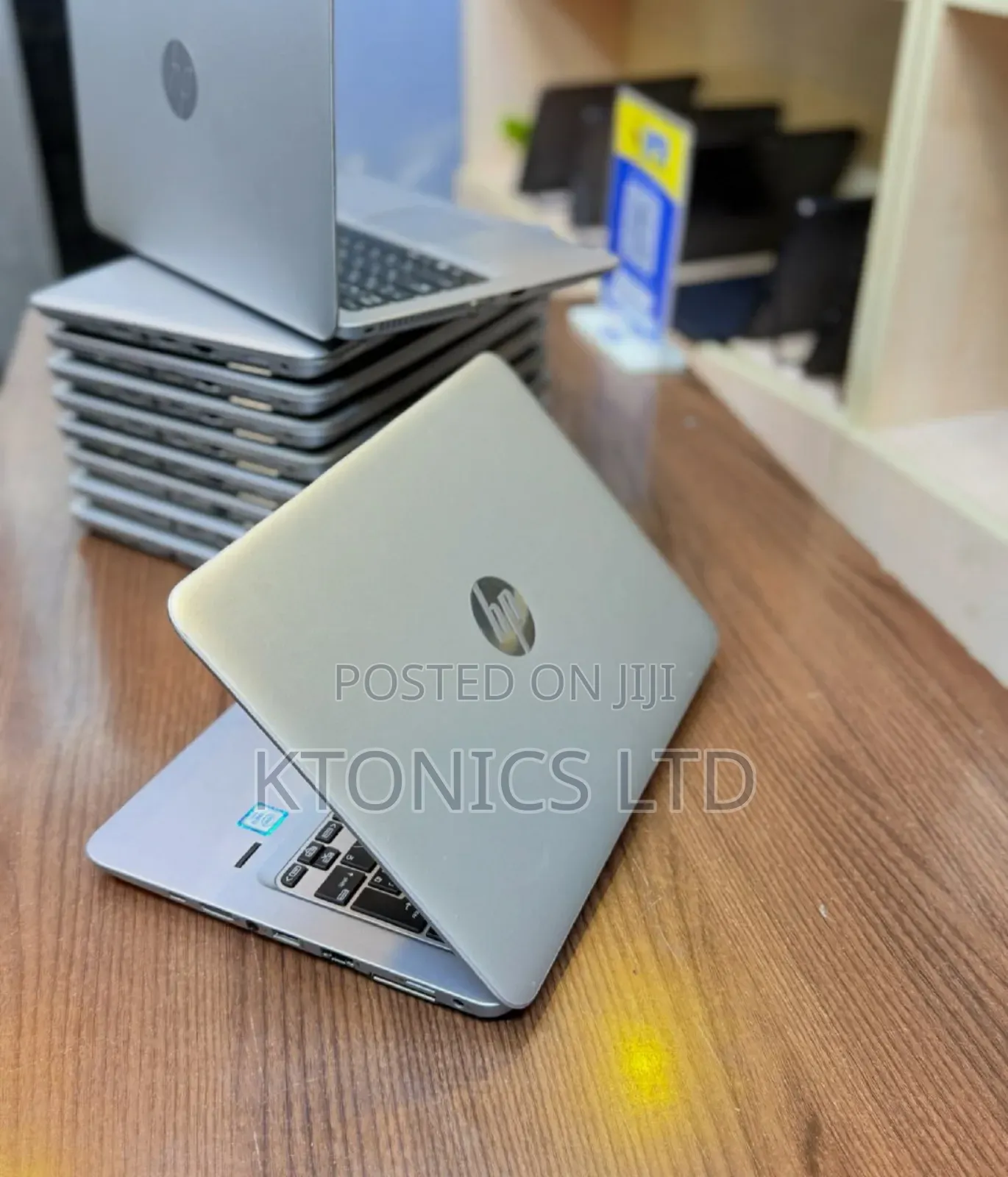 Laptop HP EliteBook 820 G3 8GB Intel Core I5 HDD+SSD 256GB