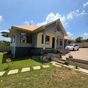 4bdrm House in Goba for sale