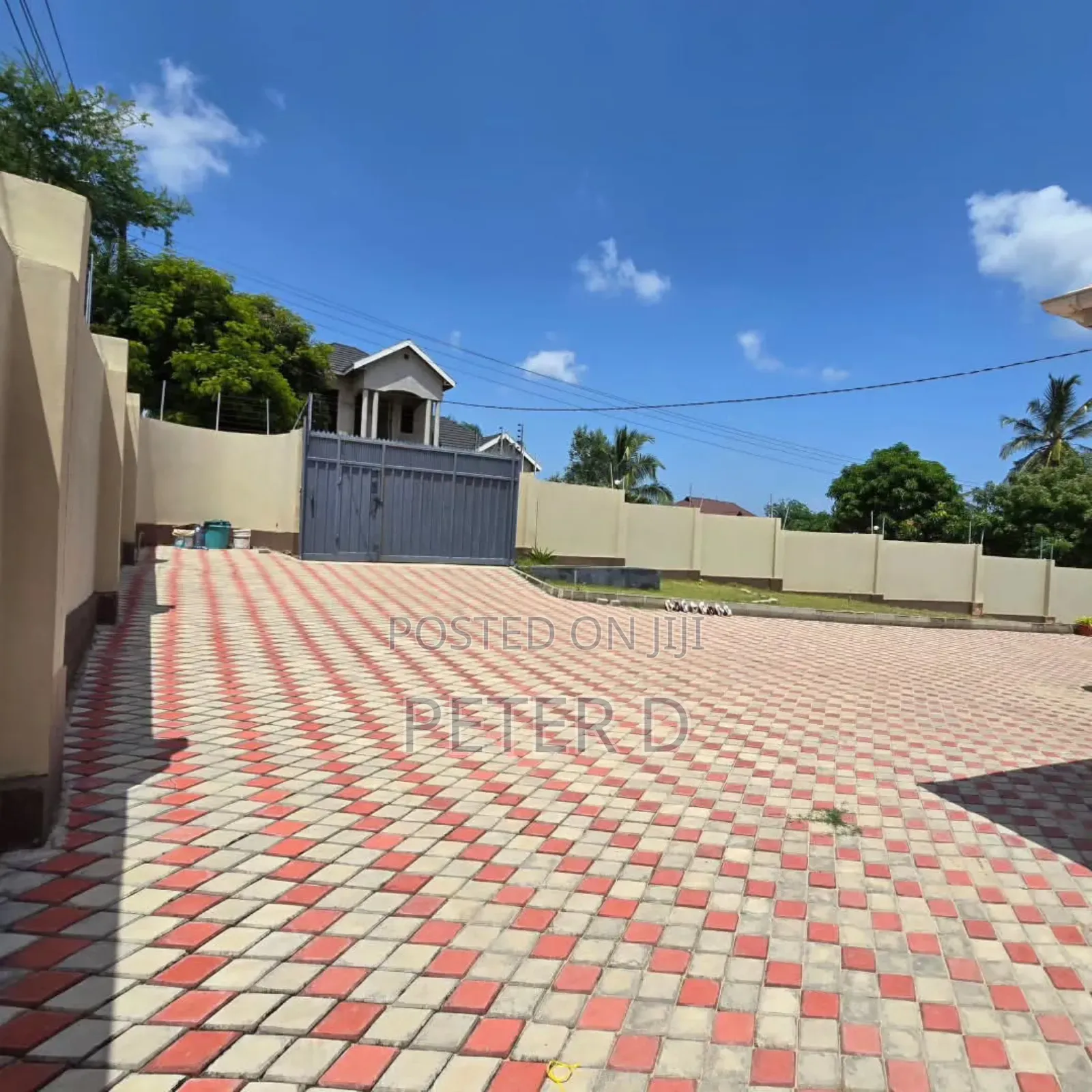 4bdrm House in Goba for sale