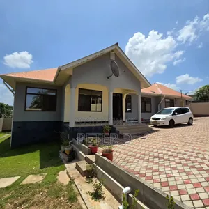 4bdrm House in Goba for sale