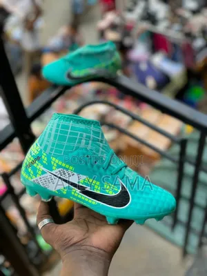 Men's Football Boots Oficial