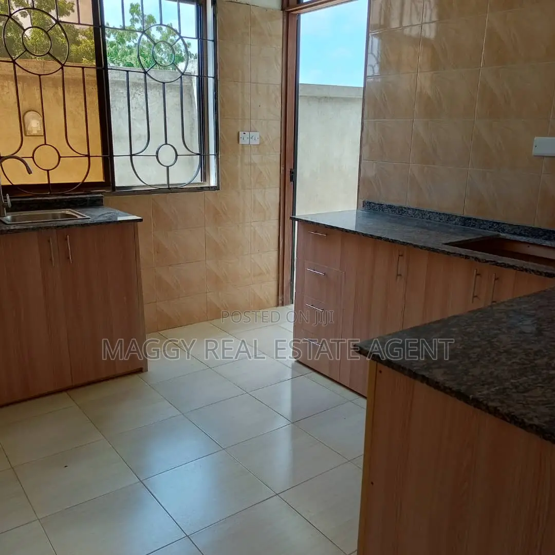 3bdrm House in Mbweni Ubungo for rent