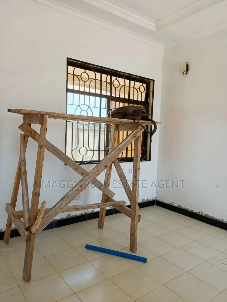 3bdrm House in Mbweni Ubungo for rent