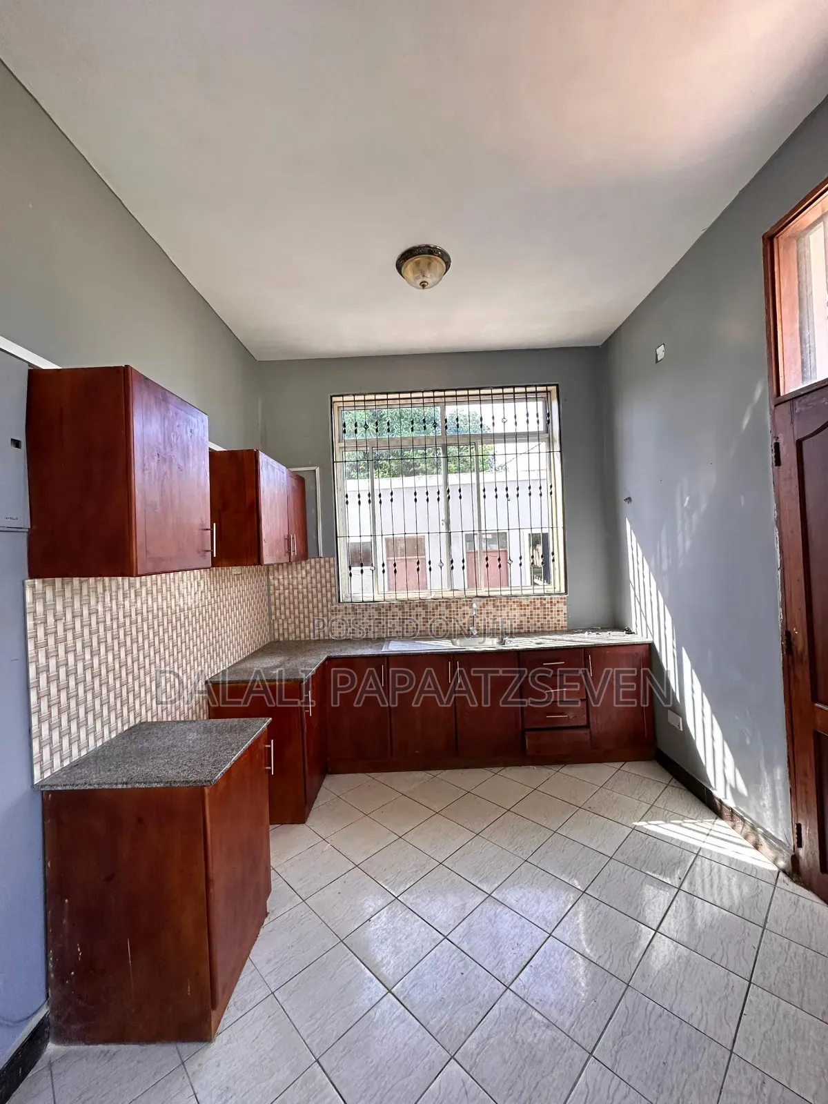 6bdrm House in Dalalipapaatzseven, Mbweni for rent