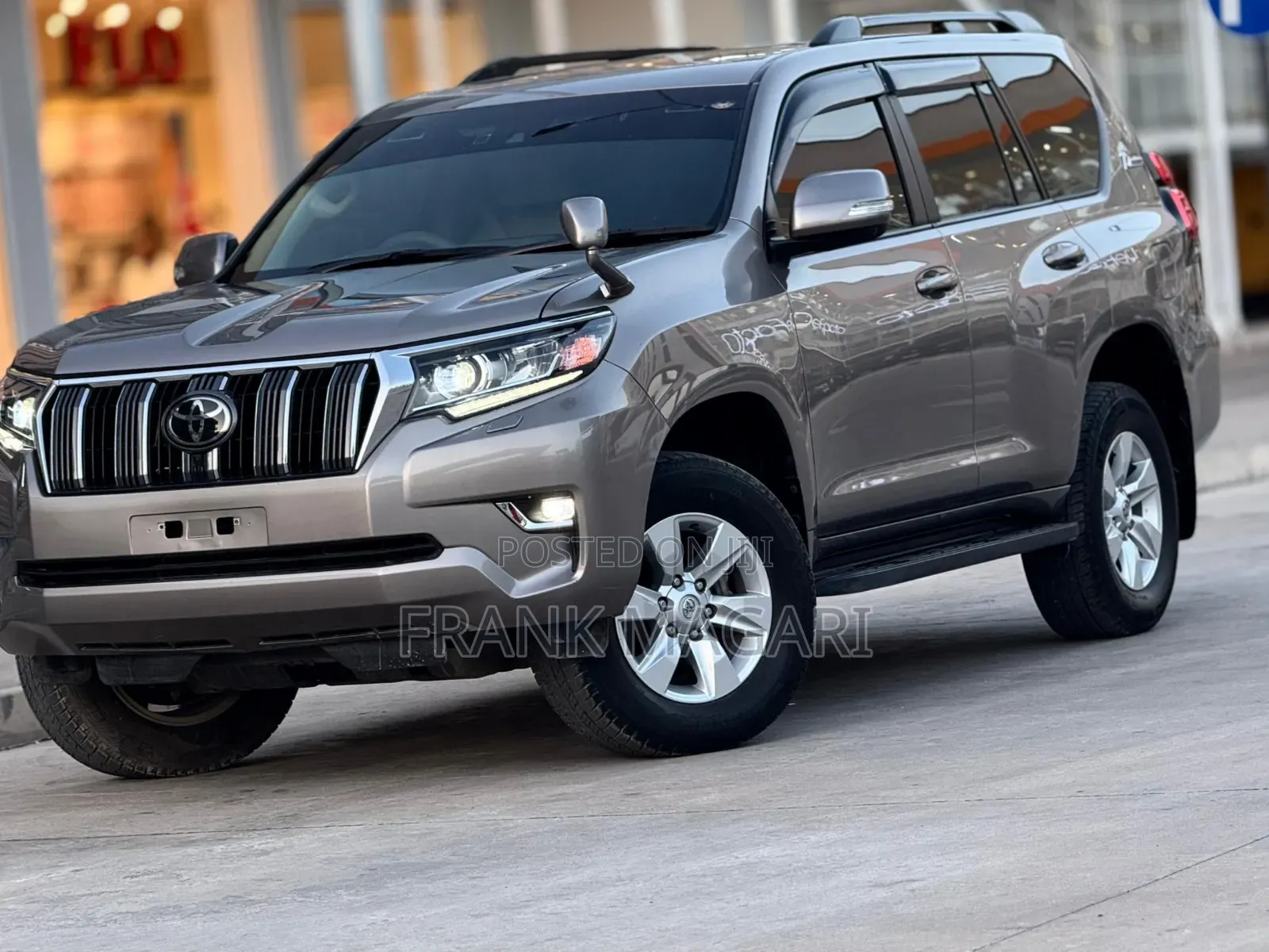 Toyota Land Cruiser Prado 2022 Gray