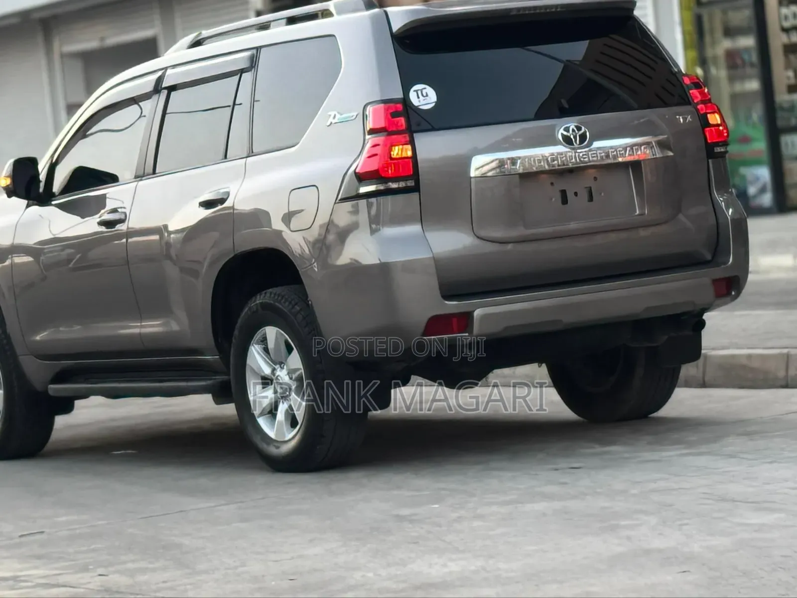 Toyota Land Cruiser Prado 2022 Gray