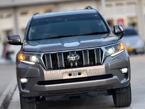Toyota Land Cruiser Prado 2022 Gray